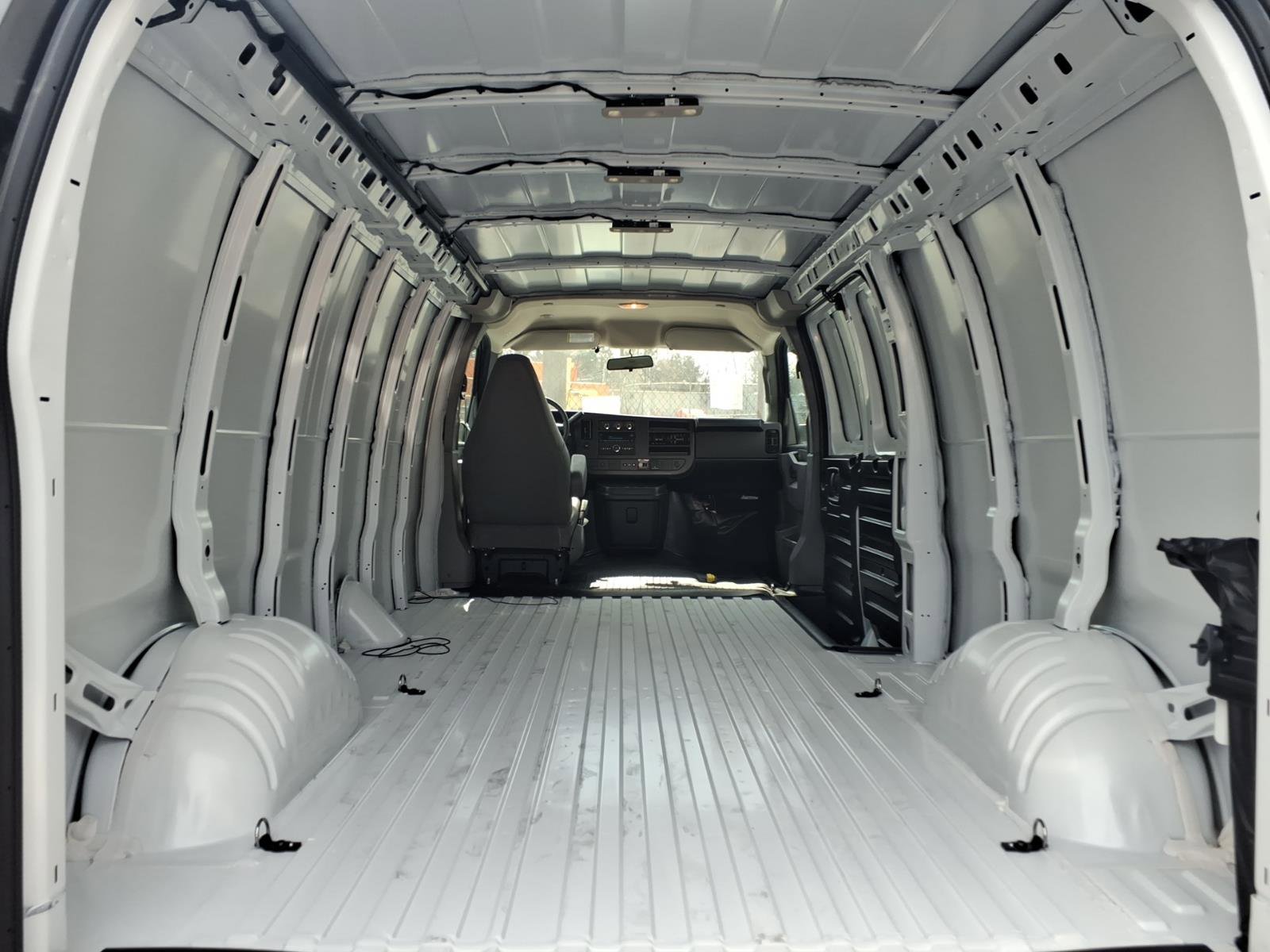 Used 2025 Chevrolet Express 3500 Extended w/ Driver Convenience Package image 11