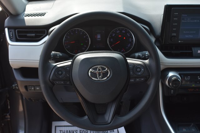 Used 2021 Toyota RAV4 XLE FWD image 20