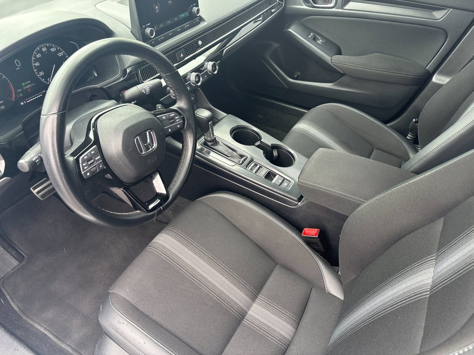 Used 2023 Honda Civic Sport image 11