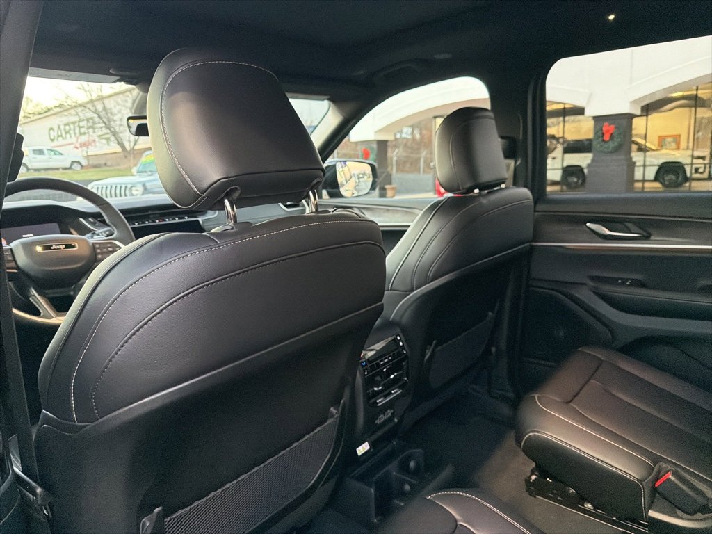 New 2025 Jeep Grand Cherokee L Limited image 19
