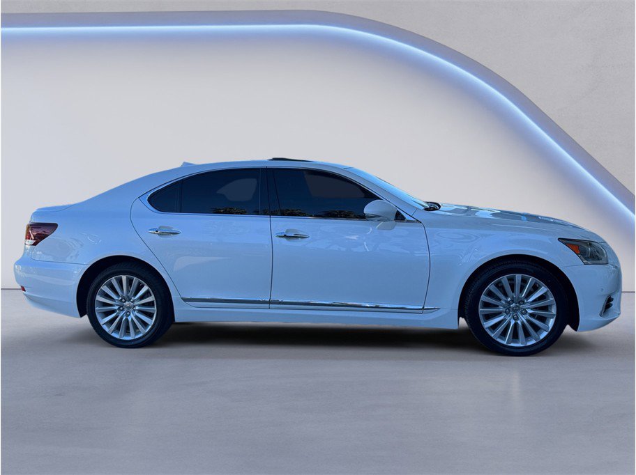 Used 2014 Lexus LS 460 w/ Comfort Package image 7
