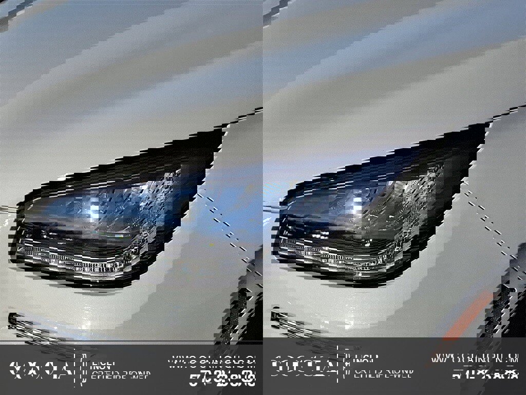 Certified 2022 Lincoln Corsair AWD w/ Equipment Group 101A image 9