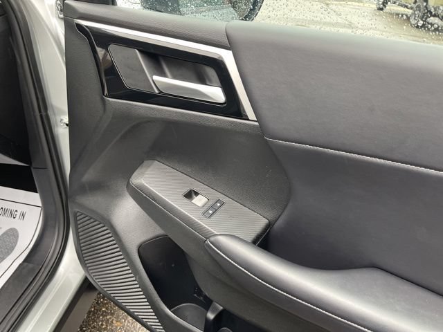 Used 2024 Mitsubishi Outlander SE AWD/4WD image 20