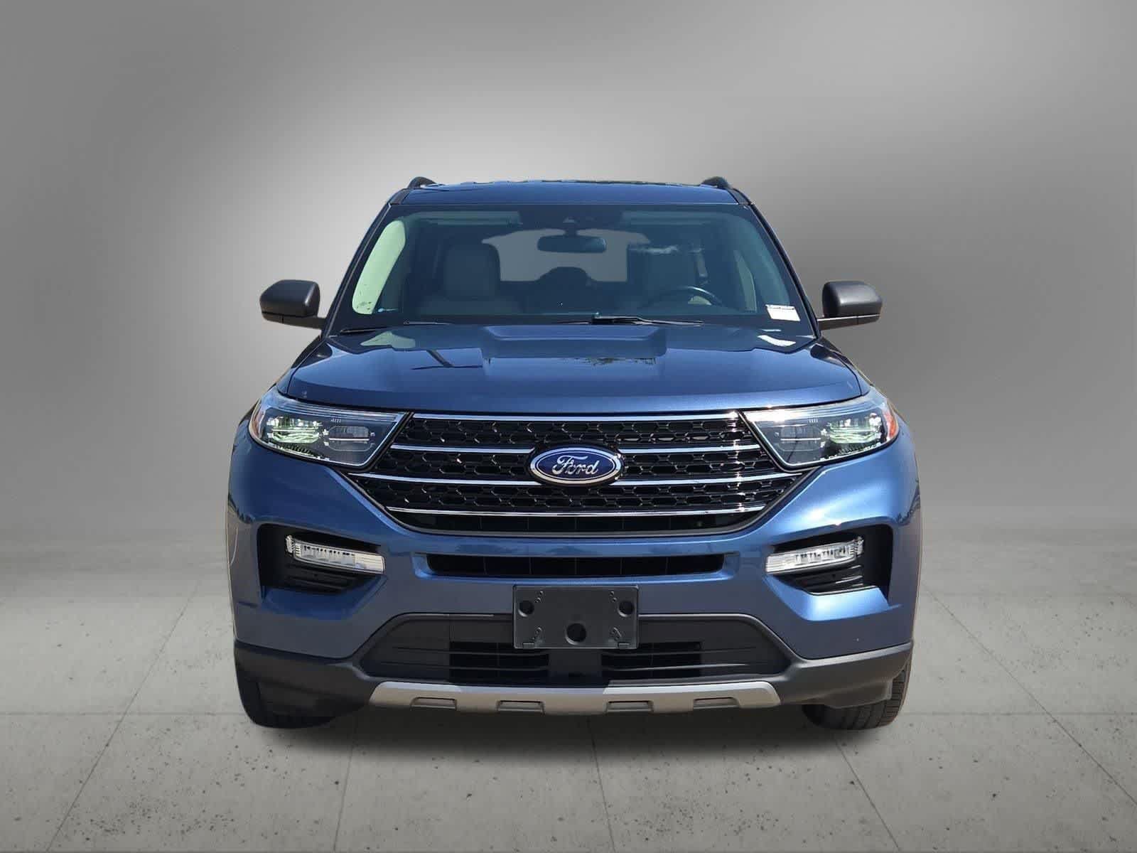 Used 2020 Ford Explorer XLT w/ Equipment Group 202A RWD image 9