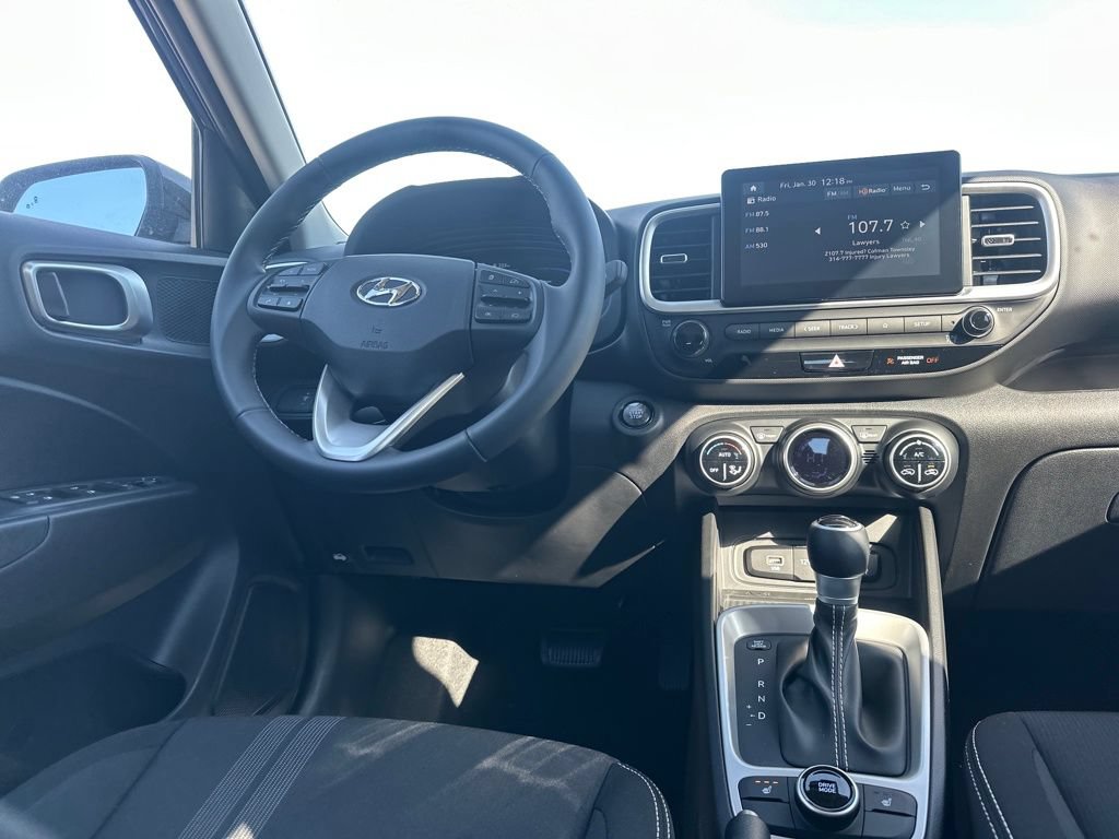Used 2026 Hyundai Venue SEL FWD image 25