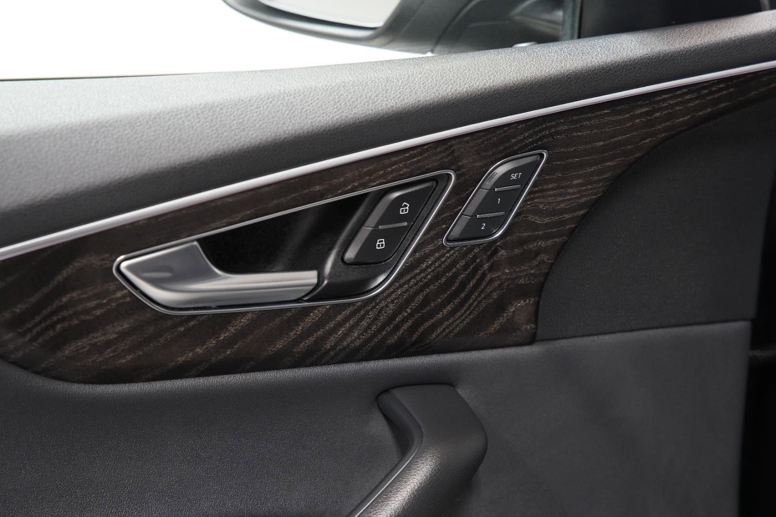 Used 2021 Audi Q8 Premium Plus w/ Premium Plus Package image 23