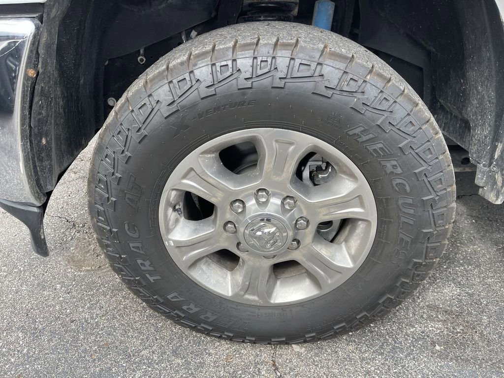 Used 2024 RAM 2500 Big Horn w/ Off Road Package image 2