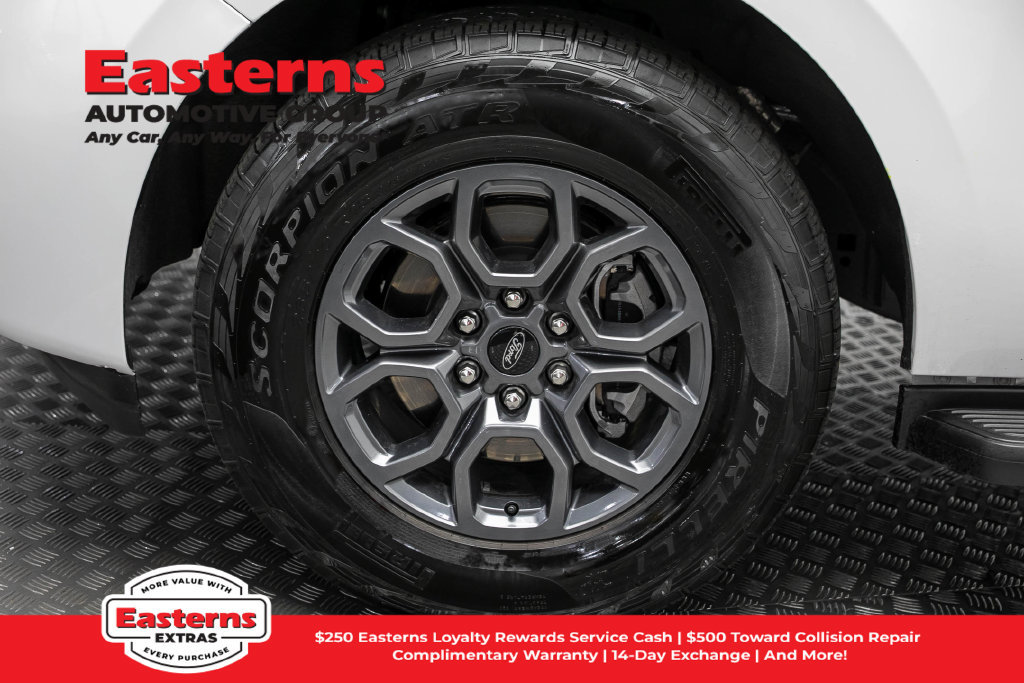 Used 2025 Ford Expedition Active AWD/4WD image 34