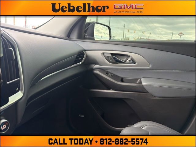 Used 2019 Chevrolet Traverse LT w/ LT Premium Package AWD/4WD image 36