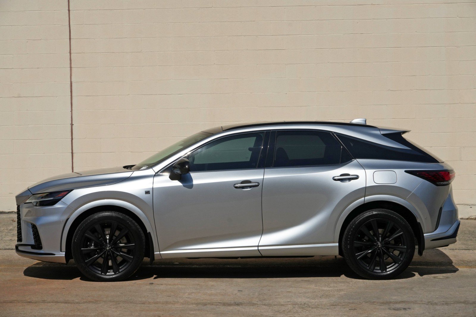 Used 2023 Lexus RX 500h F Sport w/ Cold Area Package AWD/4WD image 51