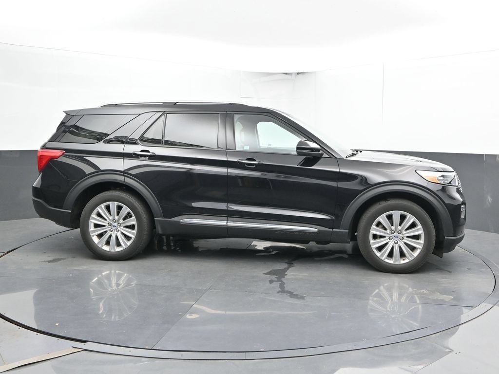 Used 2023 Ford Explorer Limited w/ Limited Technology Package AWD/4WD image 4