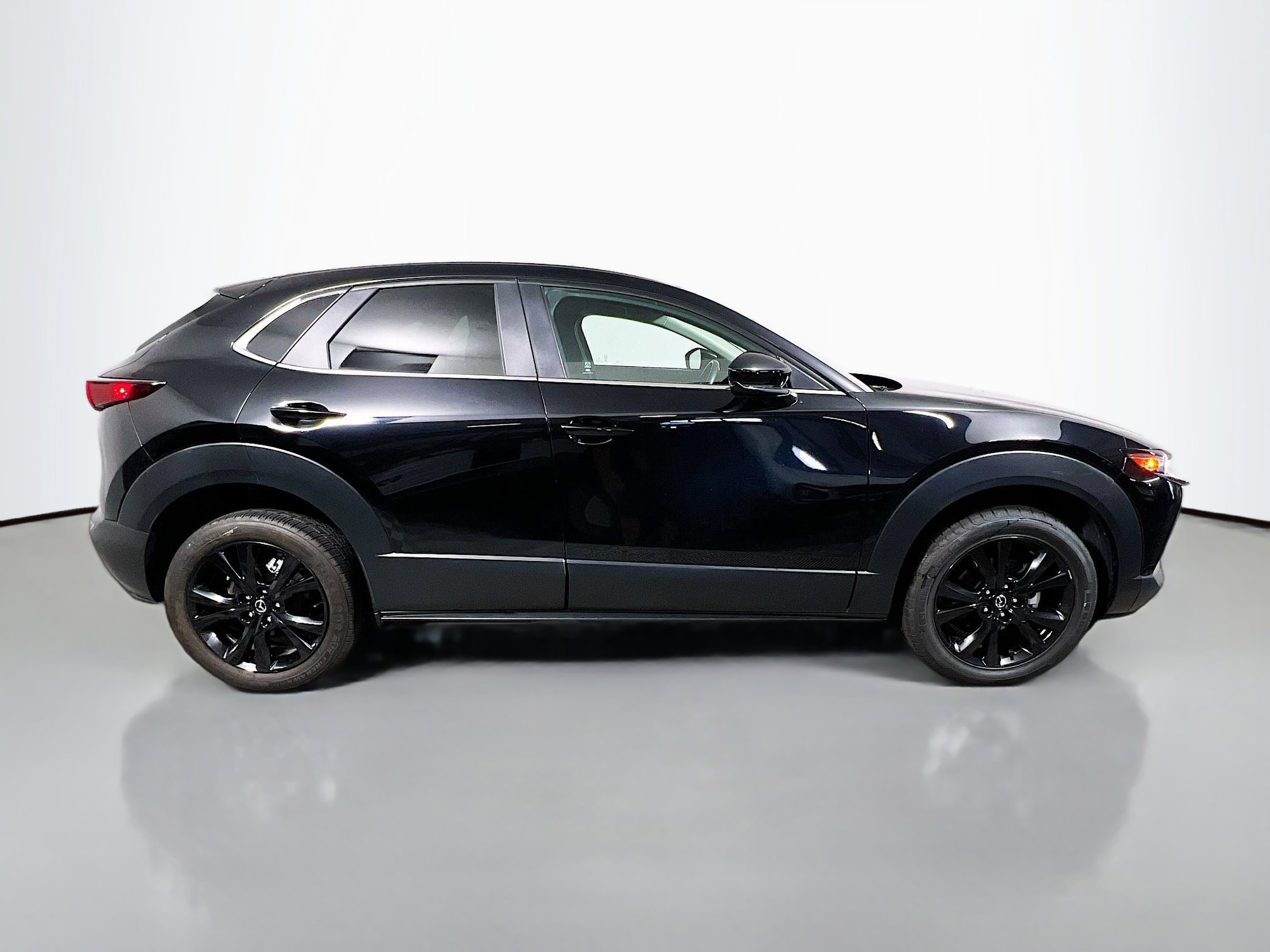Used 2024 MAZDA CX-30 AWD 2.5 S w/ Select Sport Pkg image 3
