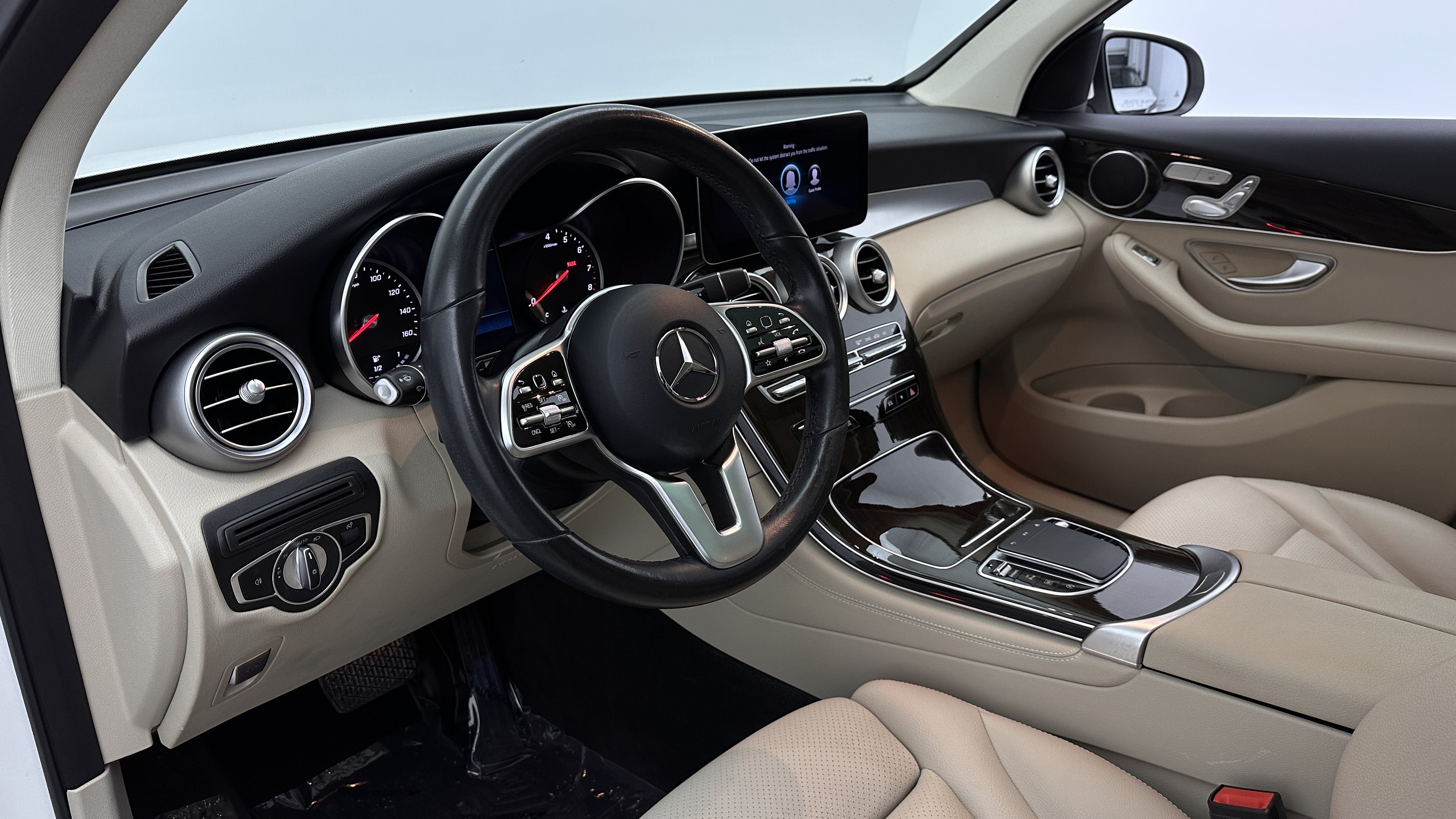 Used 2021 Mercedes-Benz GLC 300 image 11
