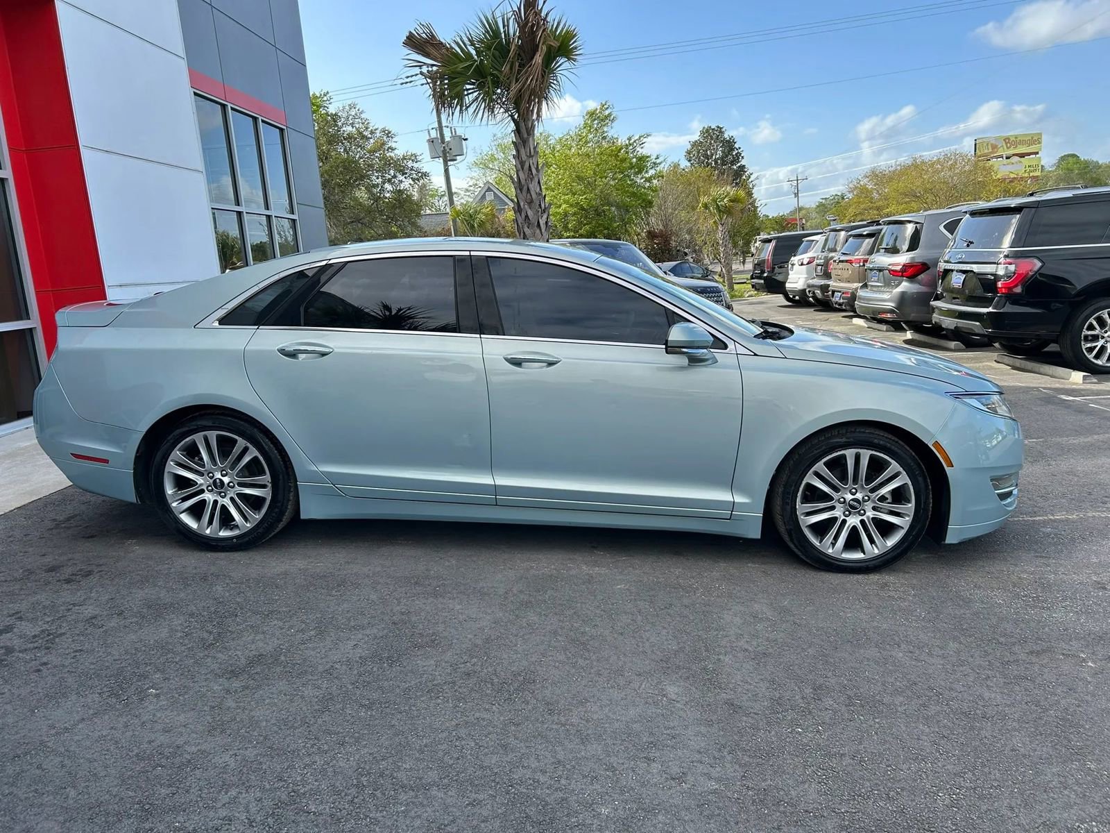 Used 2014 Lincoln MKZ Hybrid image 8
