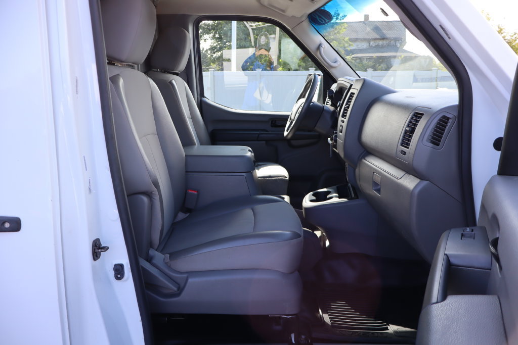 Used 2018 Nissan NV 2500 SV w/ Navigation Package RWD image 28
