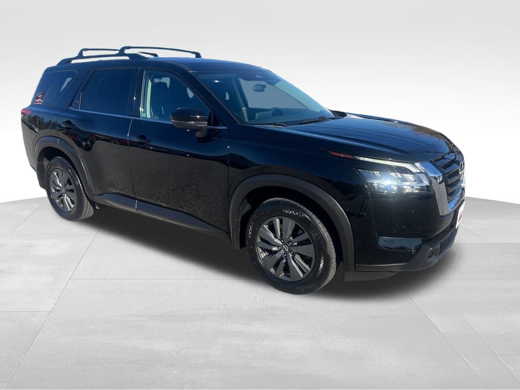 Used 2022 Nissan Pathfinder SV image 8