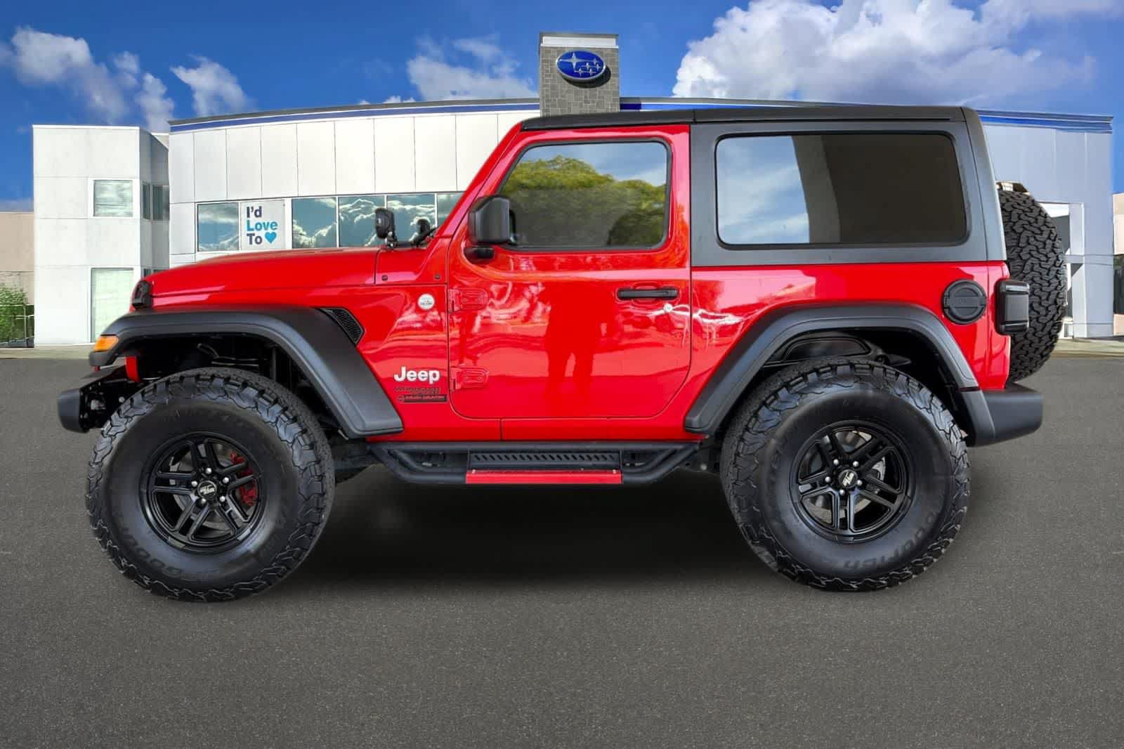 Used 2021 Jeep Wrangler Sport AWD/4WD image 9