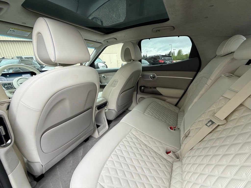 Used 2025 Genesis GV60 Performance AWD/4WD image 4