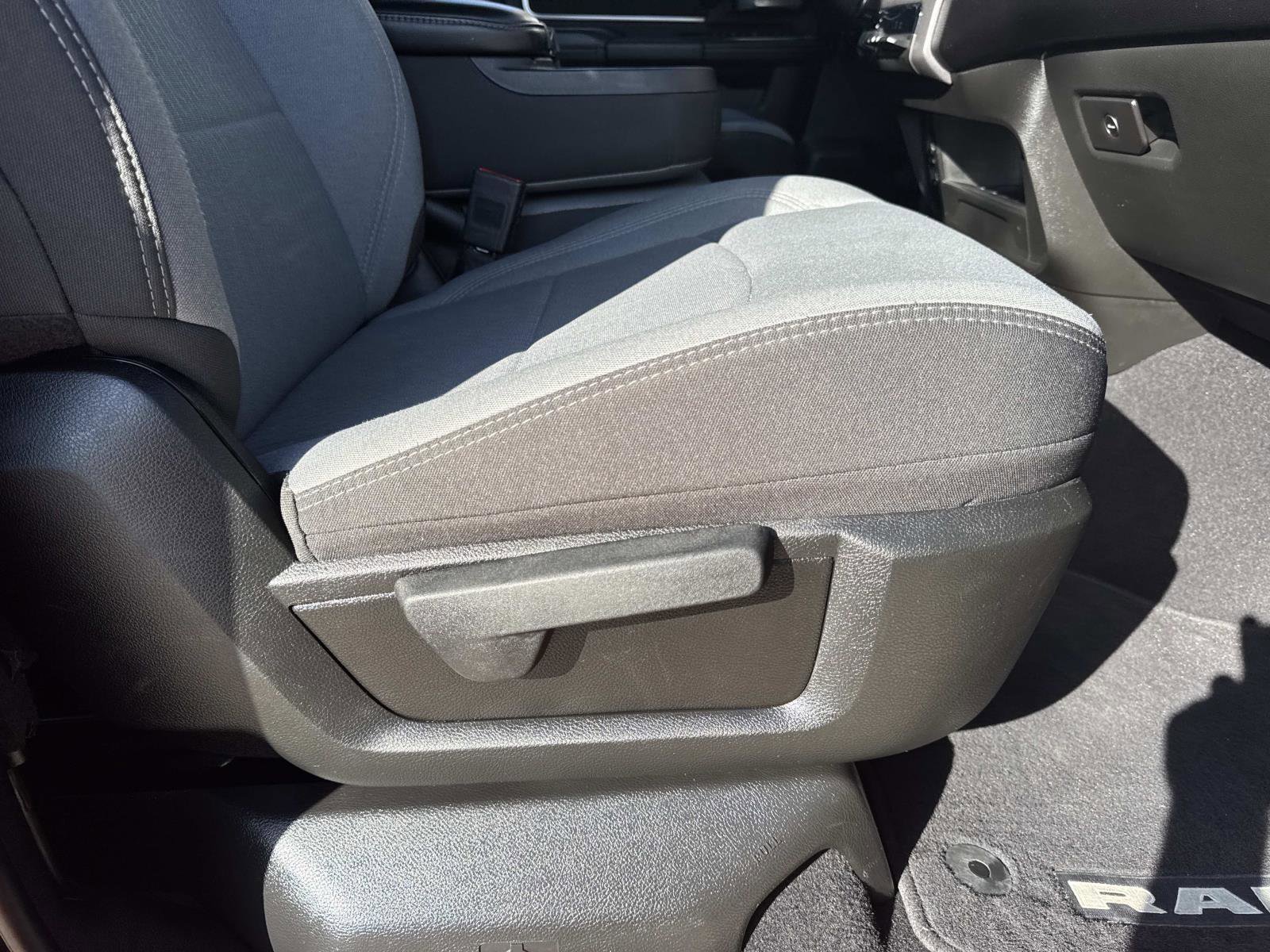 Used 2024 RAM 2500 Big Horn w/ Bed Utility Group image 11