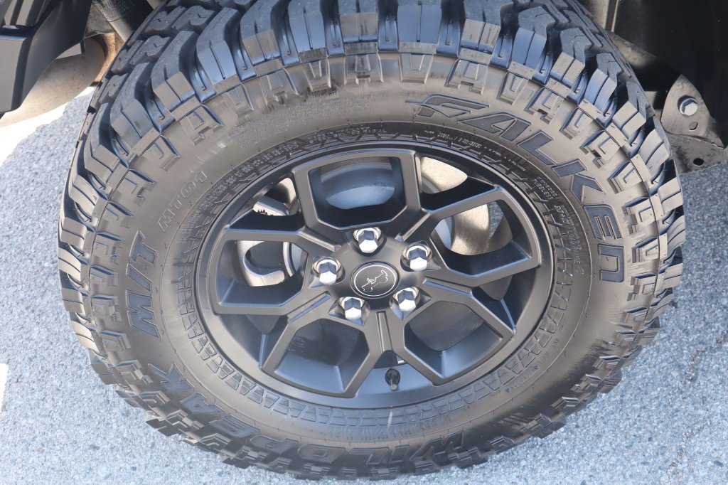 Used 2025 Jeep Wrangler Unlimited Sport AWD/4WD image 13