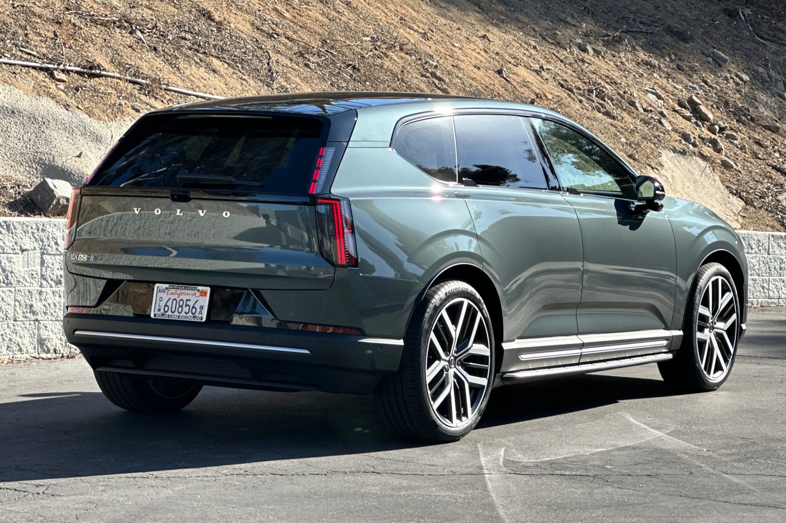 New 2027 Volvo EX60 Ultra AWD/4WD image 4