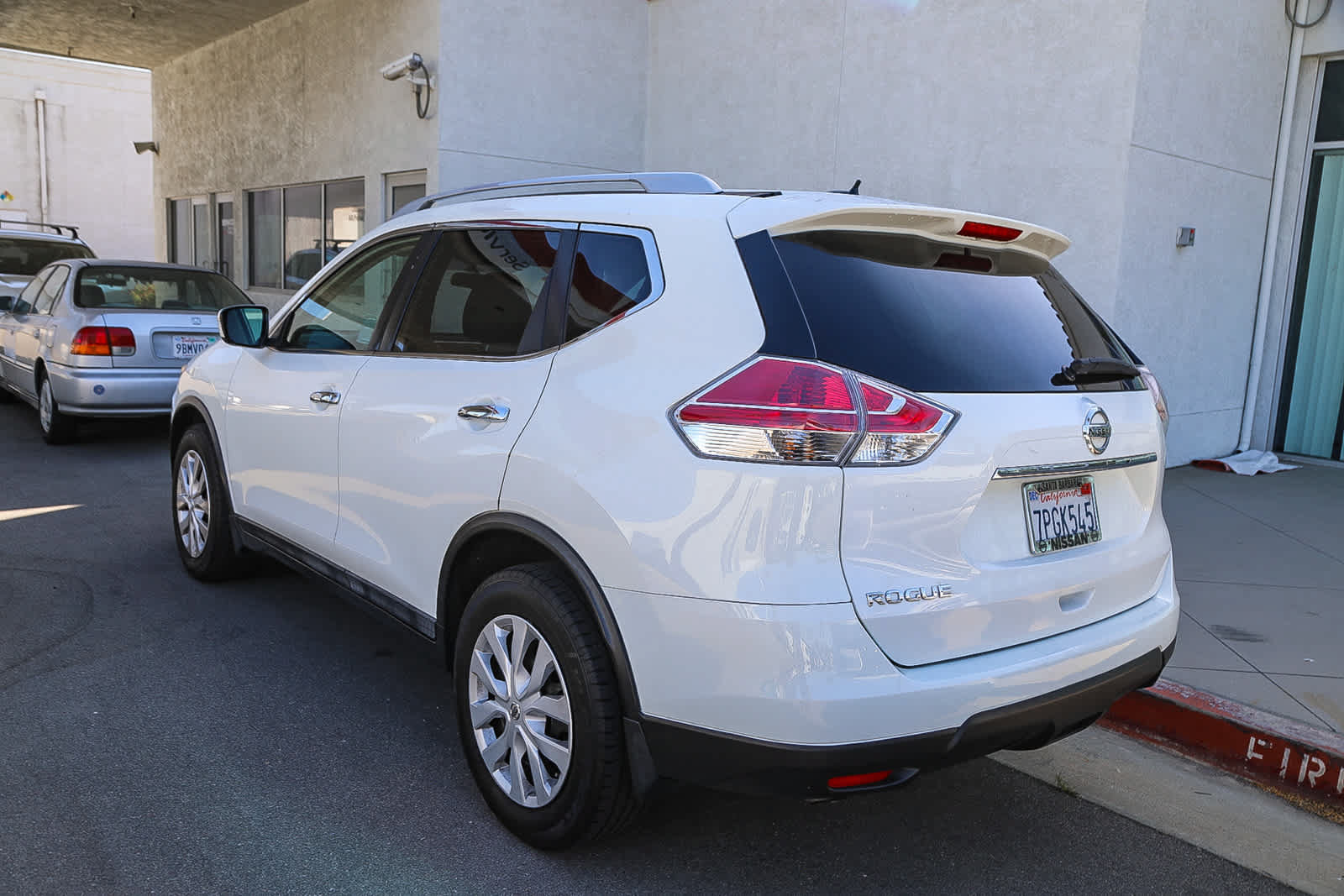 Used 2016 Nissan Rogue S w/ S Family Package FWD image 7
