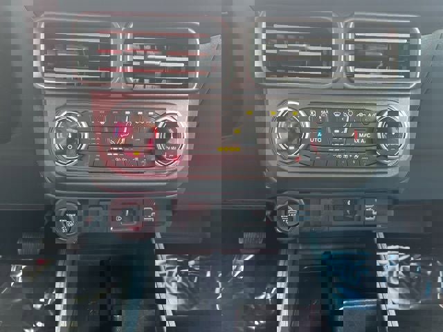 Certified 2024 Ford Maverick Lariat w/ Black Appearance Package image 34