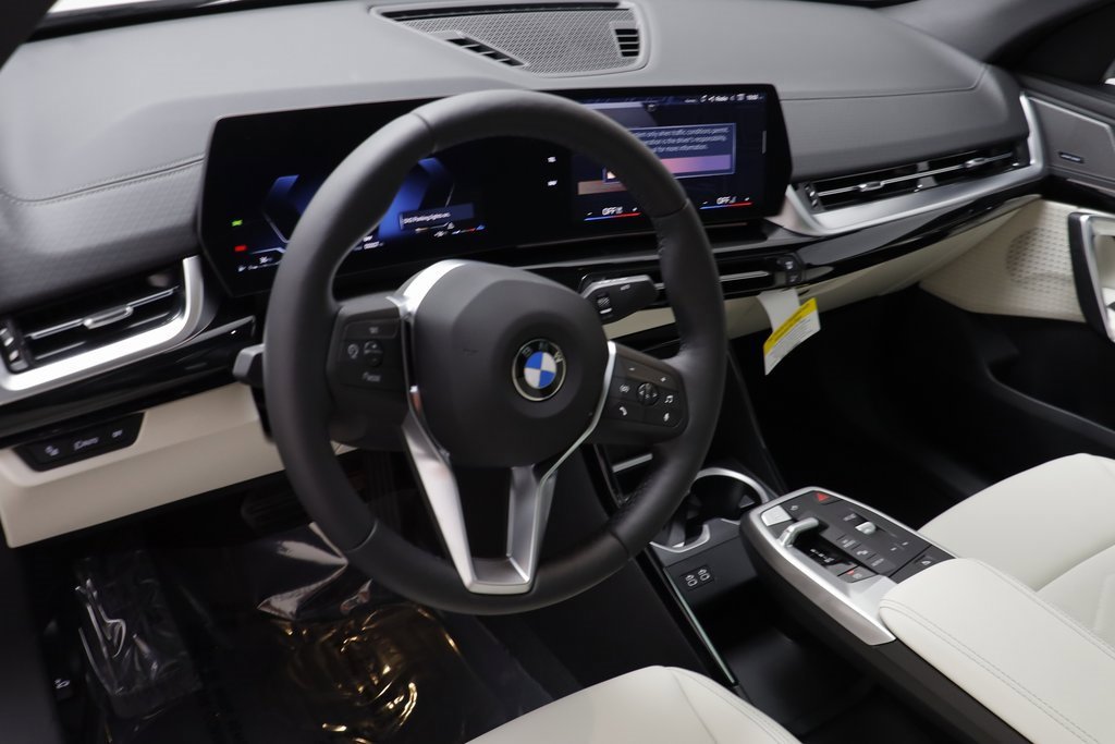 New 2026 BMW X2 xDrive28i w/ Convenience Package image 6
