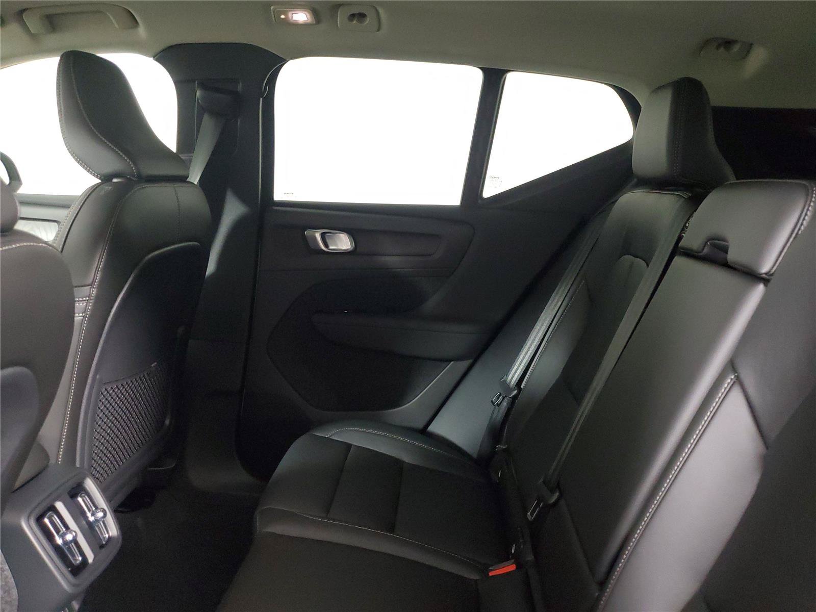 New 2026 Volvo XC40 B5 Plus w/ Climate Package AWD/4WD image 12