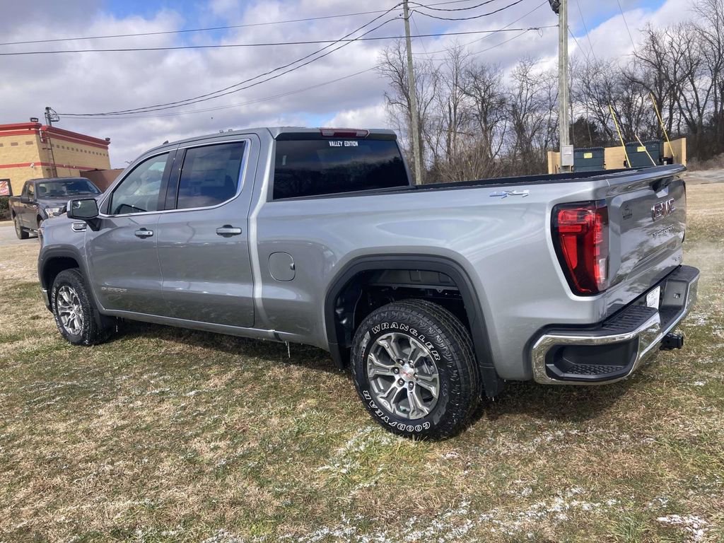 New 2026 GMC Sierra 1500 SLE image 6