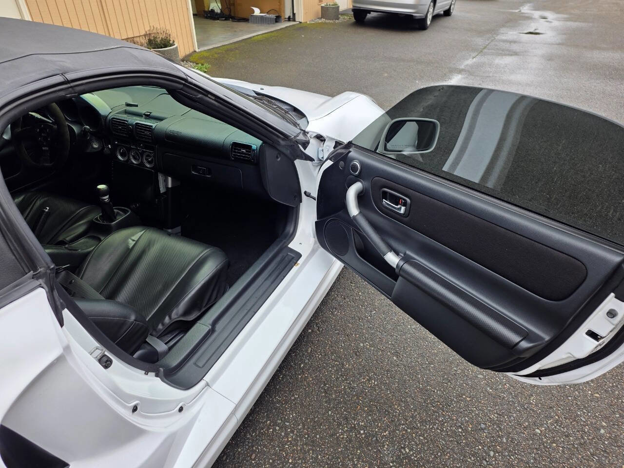 Used 2000 Toyota MR2 image 14