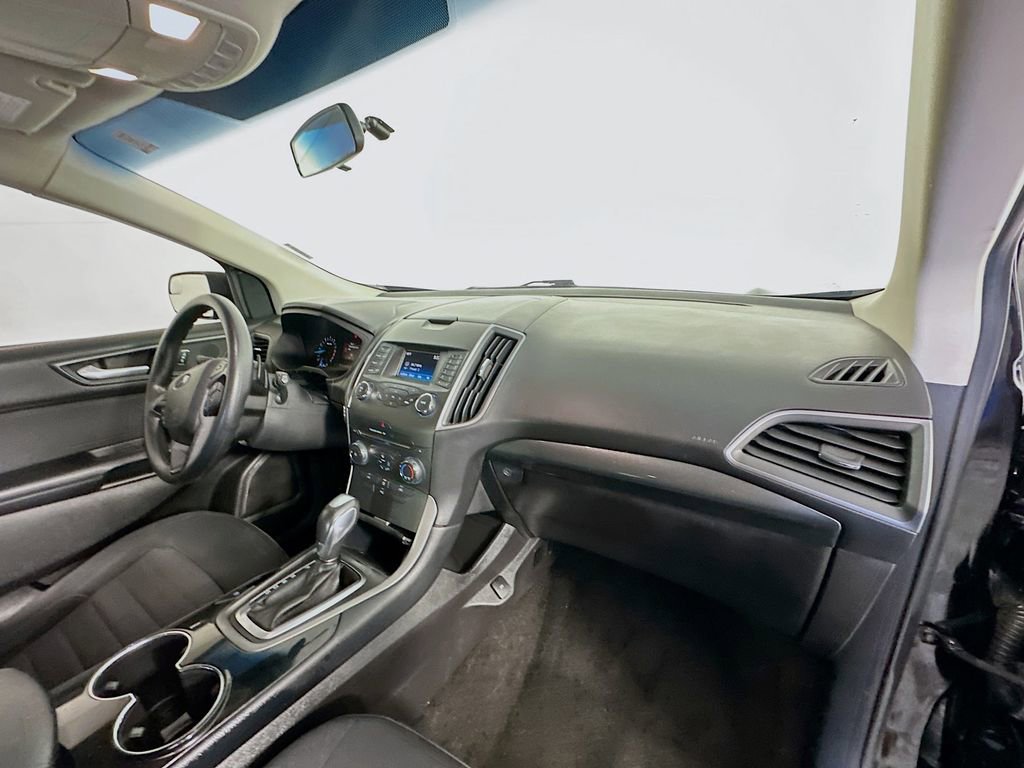 Used 2017 Ford Edge SE AWD/4WD image 26