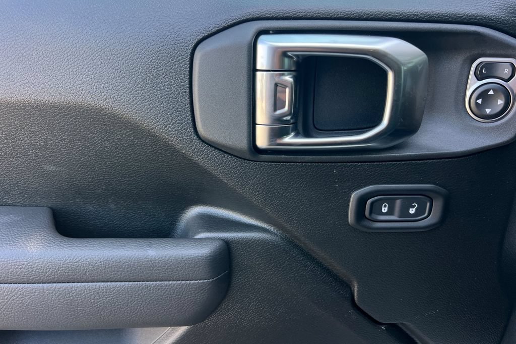 New 2026 Jeep Gladiator Mojave AWD/4WD image 11