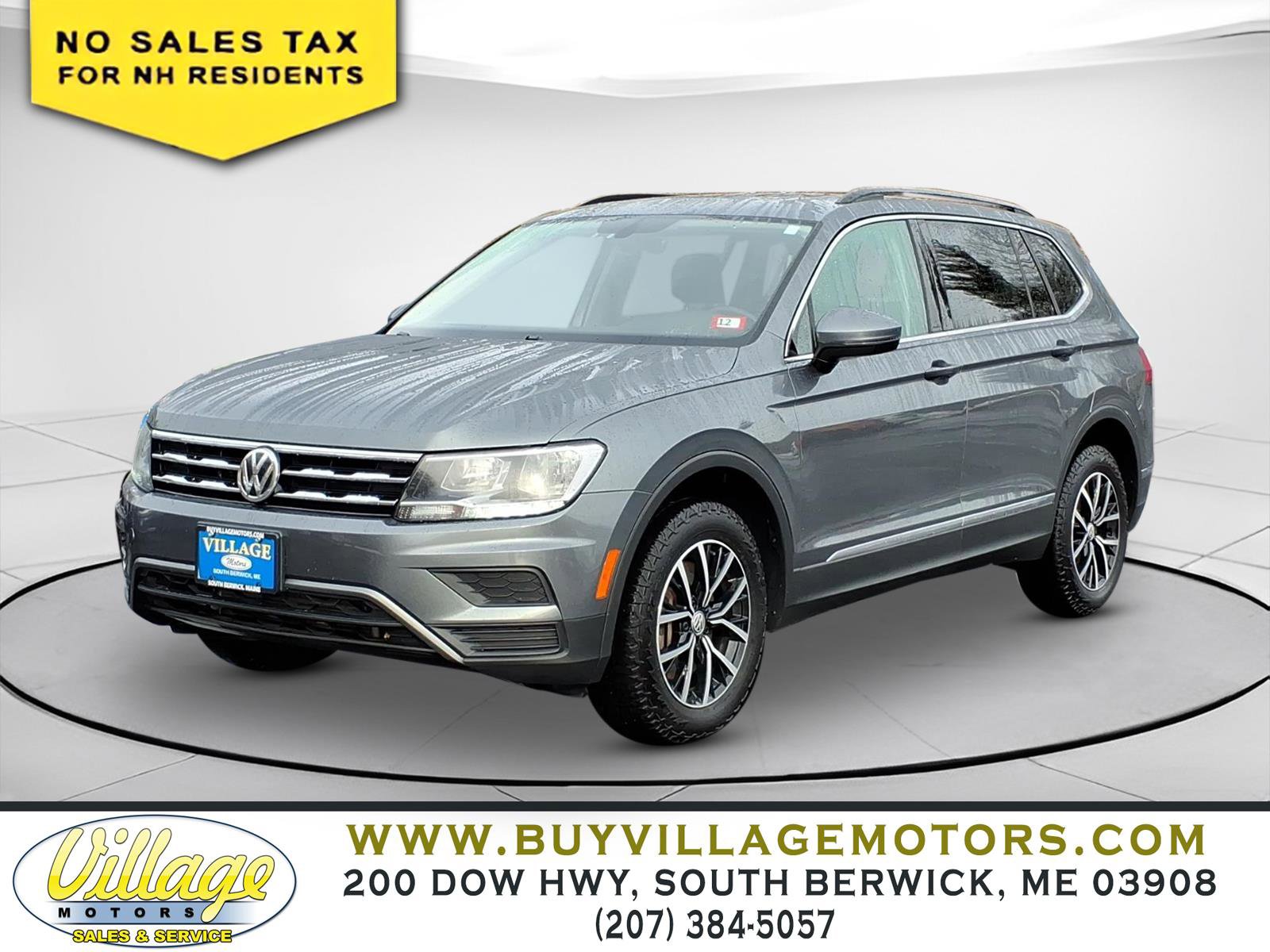 Used 2021 Volkswagen Tiguan SE w/ Panoramic Sunroof Package AWD/4WD image 2