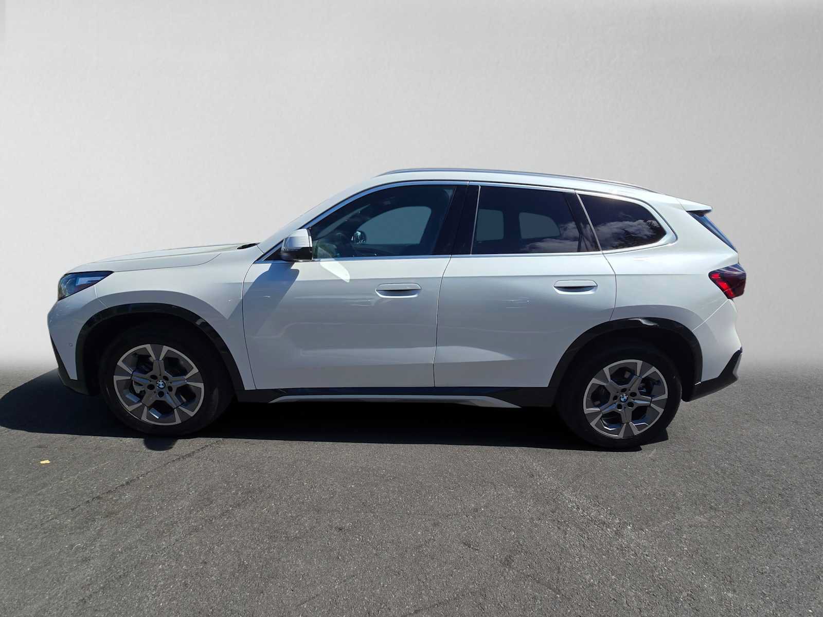 Used 2026 BMW X1 xDrive28i w/ Technology Package AWD/4WD image 6