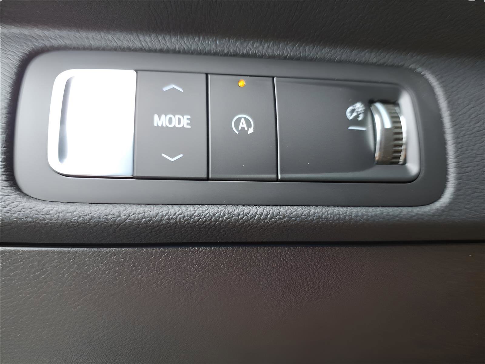 New 2026 Chevrolet Traverse LT w/ Midnight/Sport Edition image 18