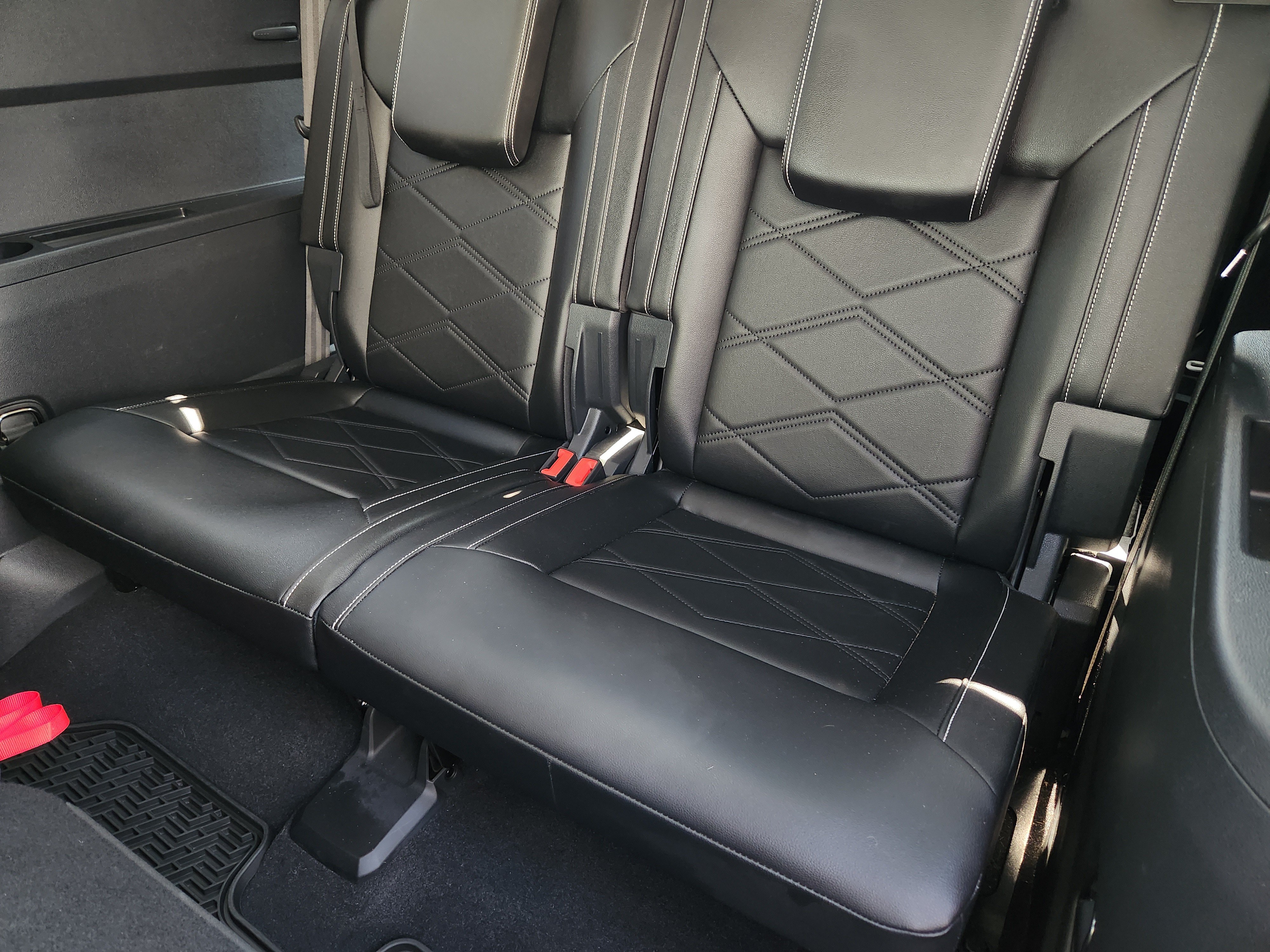 Used 2024 Volkswagen Atlas SE FWD image 32