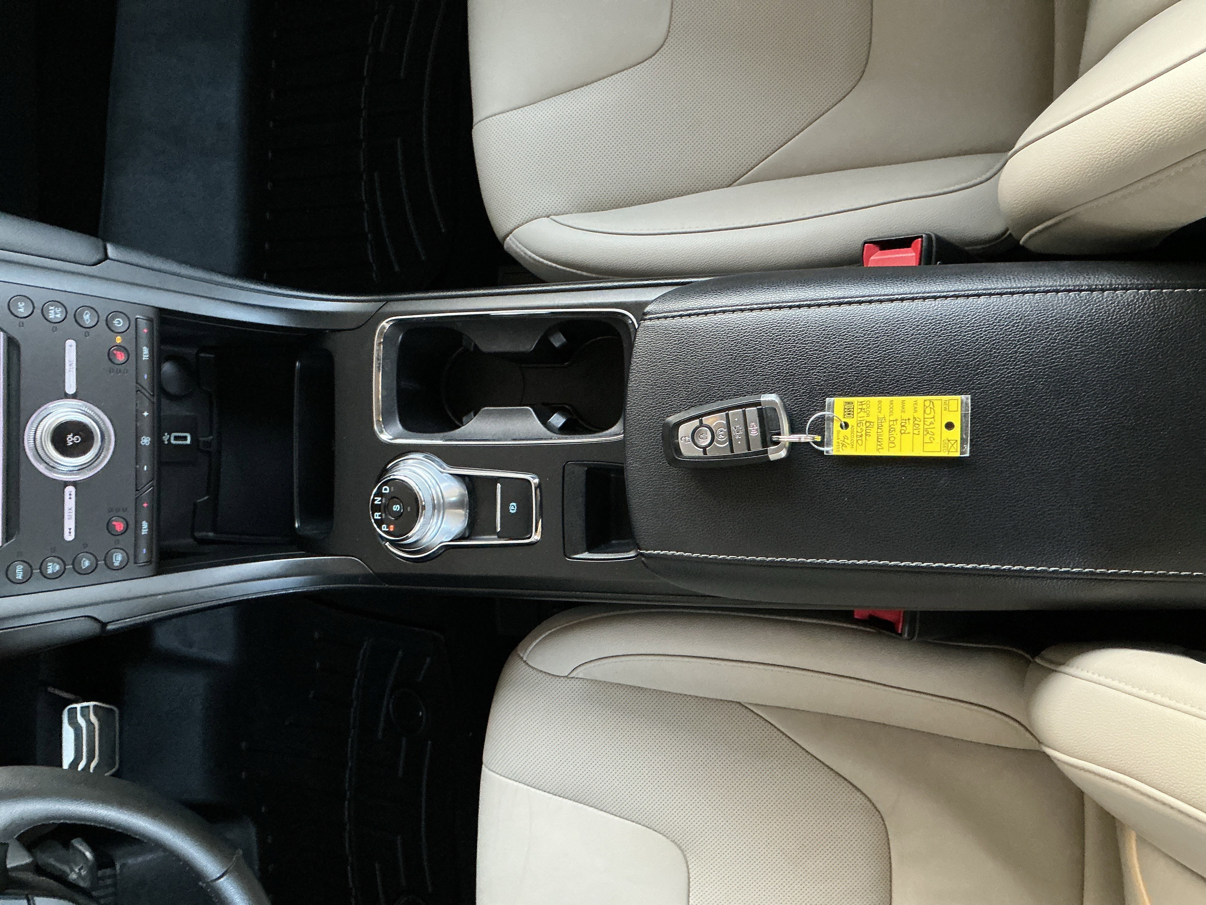 Used 2017 Ford Fusion Titanium image 11