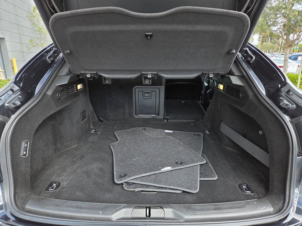 Used 2022 Maserati Levante GT image 19