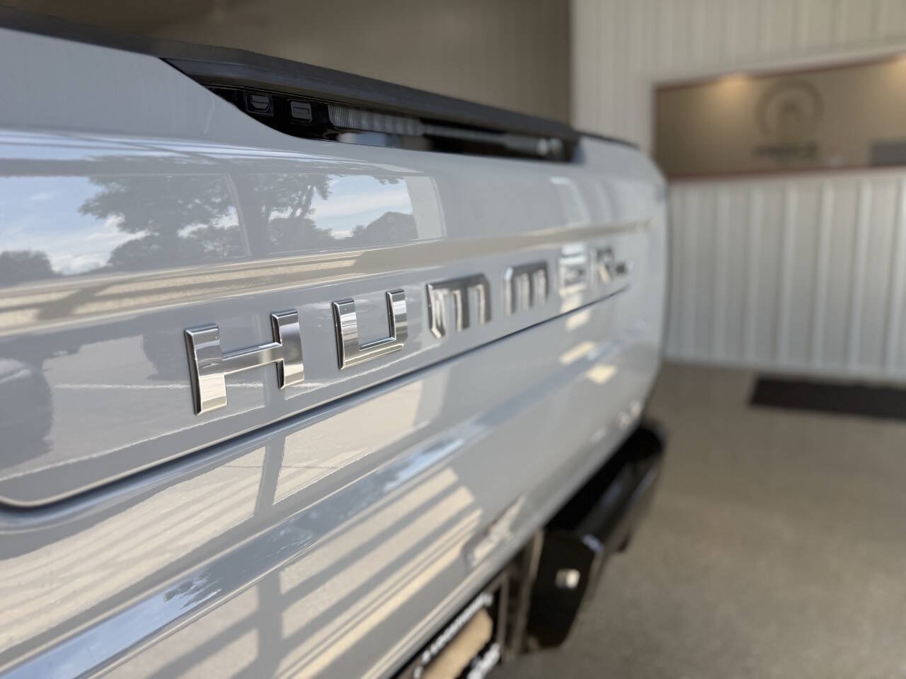 Used 2025 GMC Hummer EV 2X AWD/4WD image 10