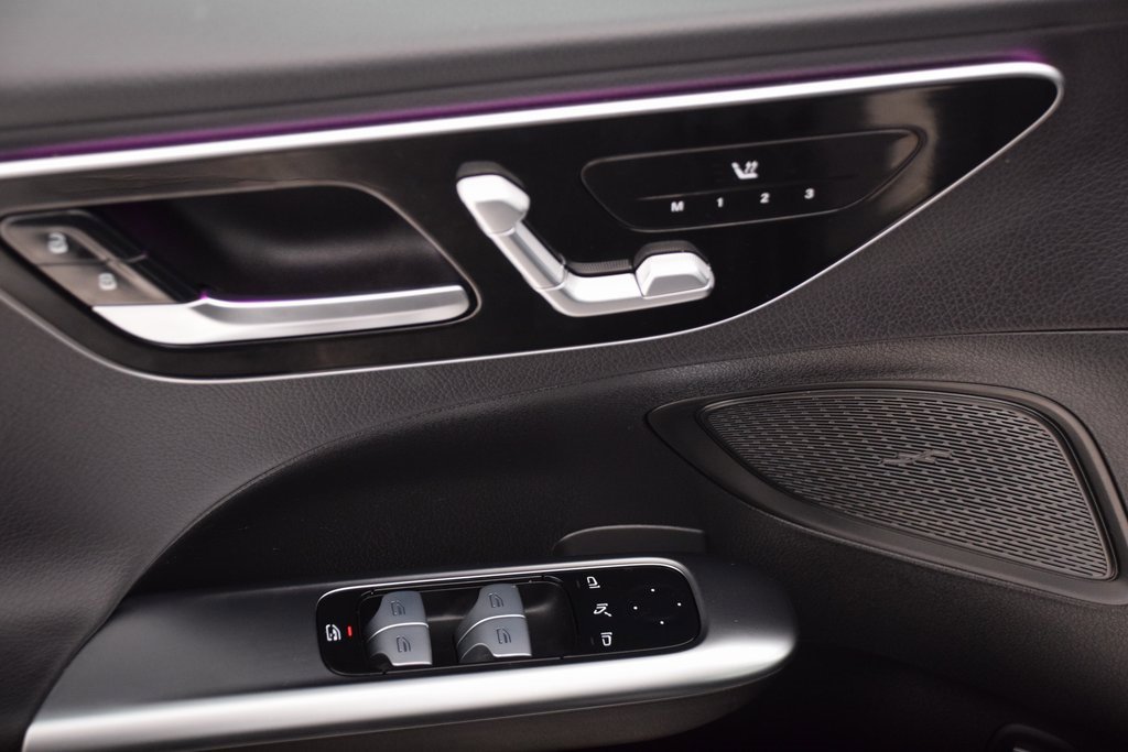 Certified 2025 Mercedes-Benz C 300 Sedan image 21