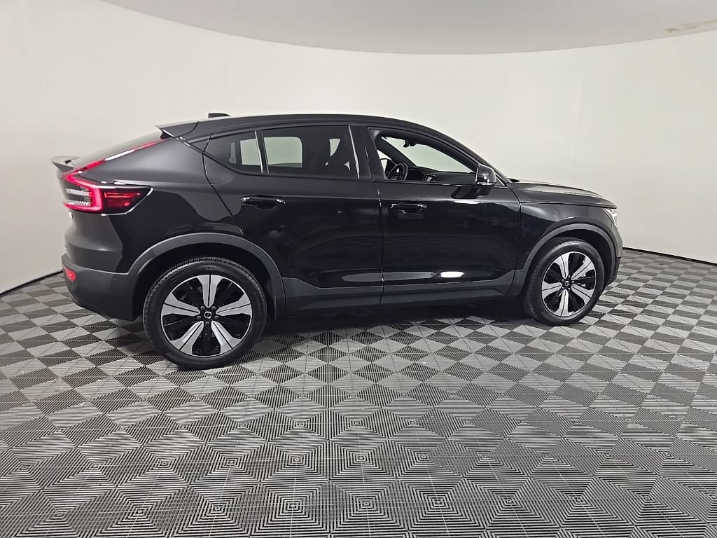 Certified 2023 Volvo C40 P8 Recharge Plus w/ Climate Package AWD/4WD image 7
