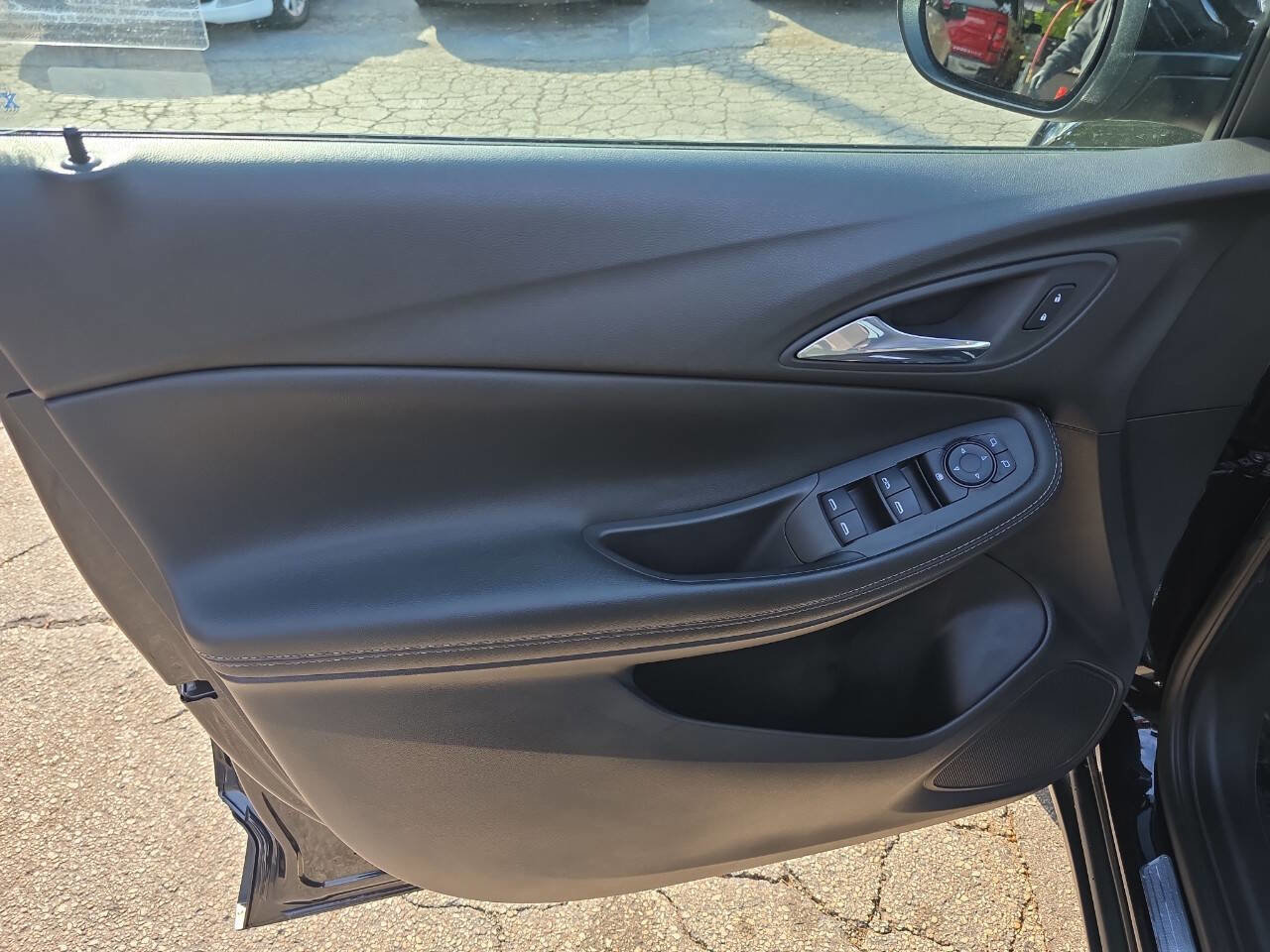 Used 2022 Buick Encore GX Preferred w/ Cold Weather Comfort Package image 8