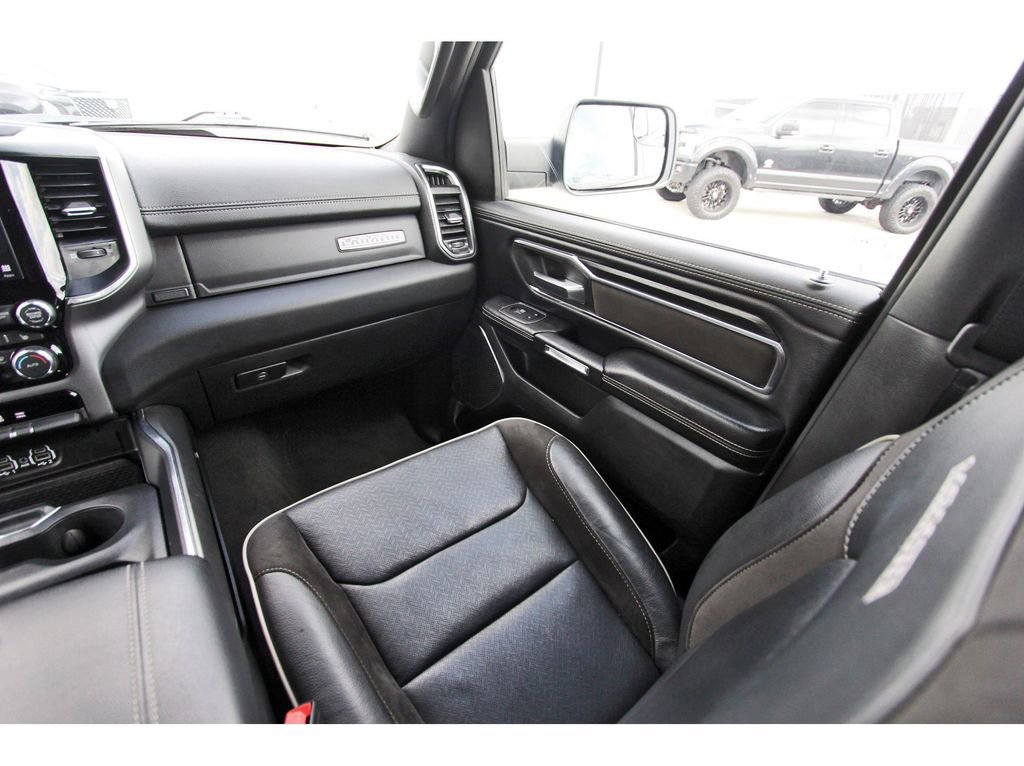Used 2024 RAM 1500 Laramie image 10