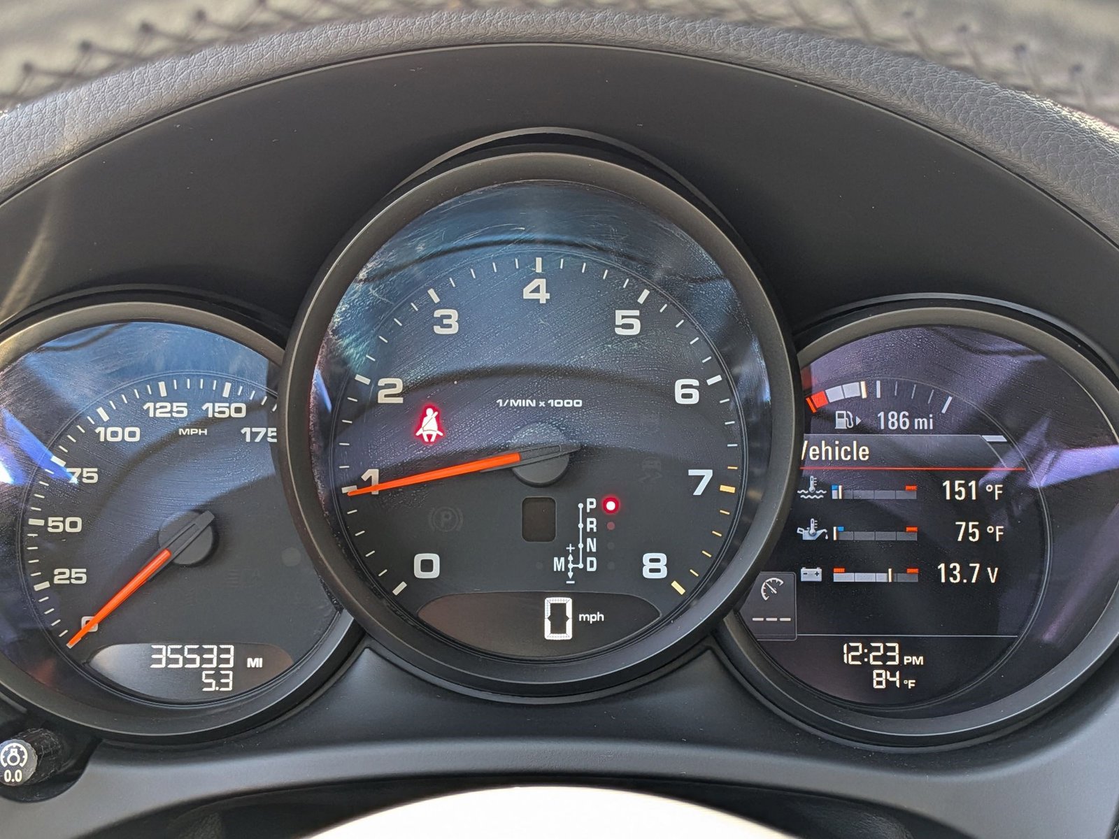 Certified 2019 Porsche Macan AWD/4WD image 17