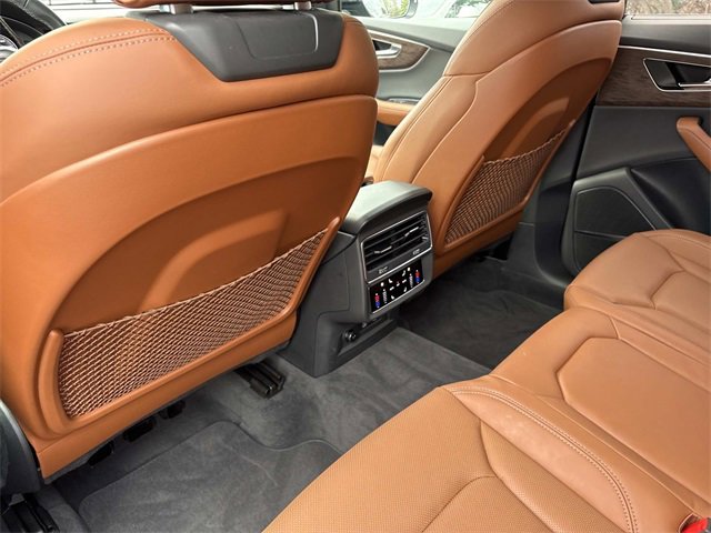 Used 2025 Audi Q8 Prestige image 17