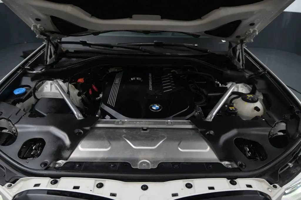 Used 2021 BMW X4 M40i w/ Premium Package AWD/4WD image 18