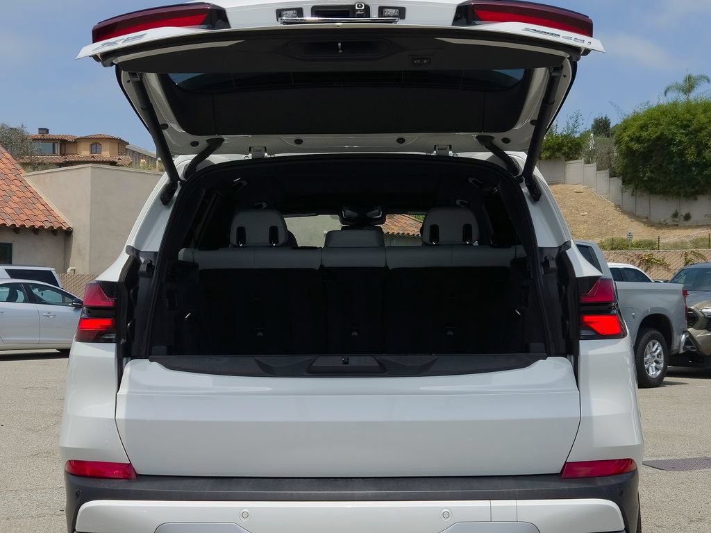 Used 2024 BMW X5 xDrive40i w/ Premium Package AWD/4WD image 21