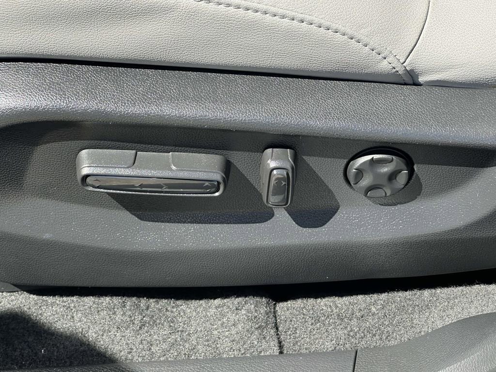 Certified 2022 Honda CR-V EX-L image 16