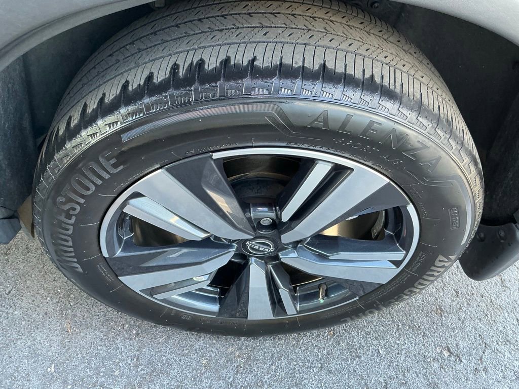 Used 2022 Nissan Rogue SL image 8